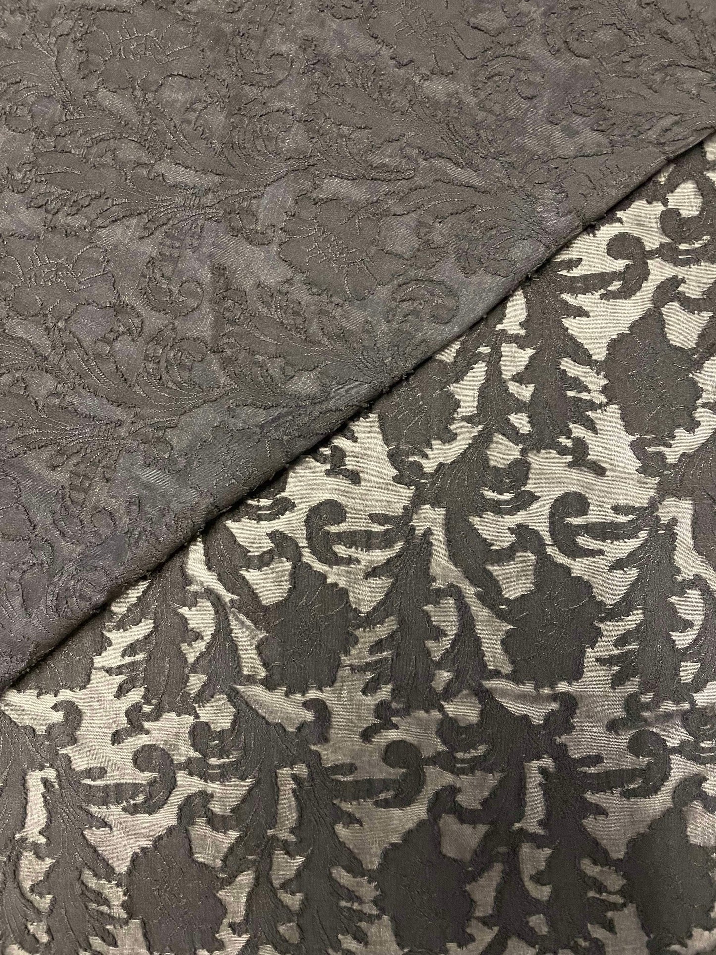 Tissu tricot lotus noir